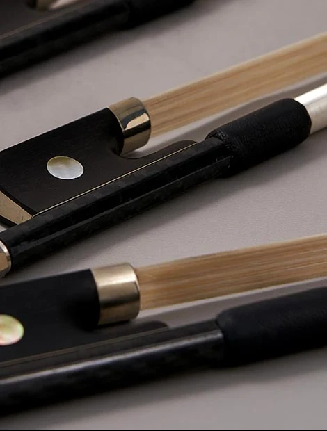 Carbon fiber bow stick and horsehair detail